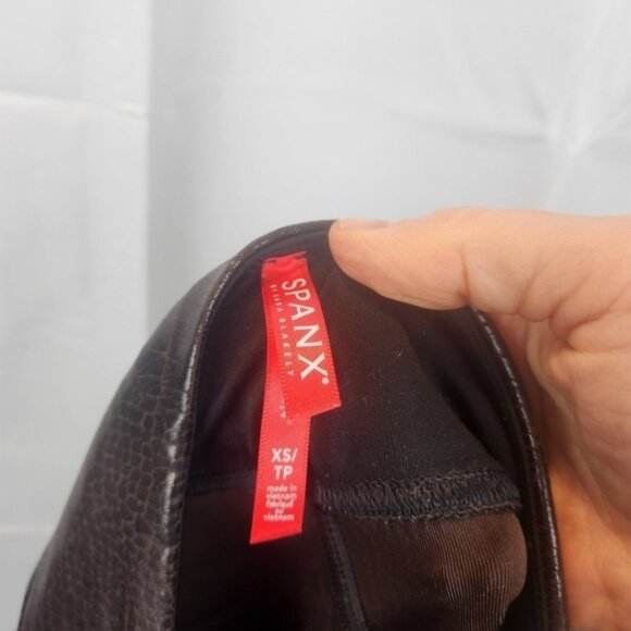 SPANX snake print leggings size XS in EUC very dark brown - Picture 6 of 6